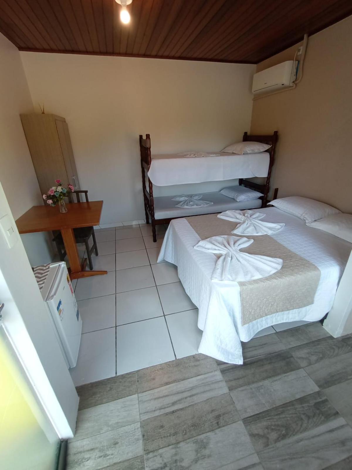Pousada Vo Lica Com Piscina Penha  Luaran gambar